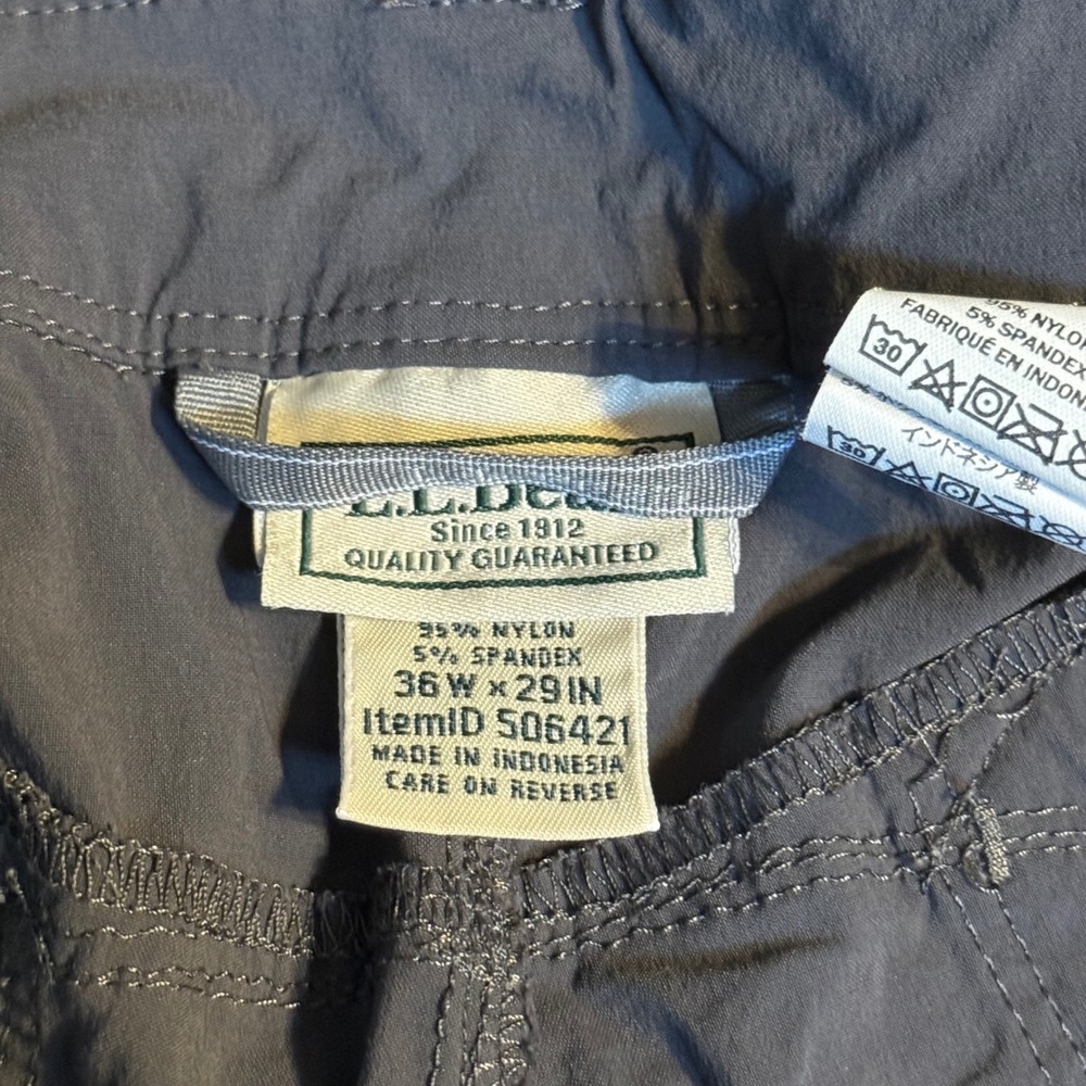 LLBean Mens Cargo Pants Dark Gray Size 36W x 28L Nylon Spandex Zip Pockets - Picture 5 of 8